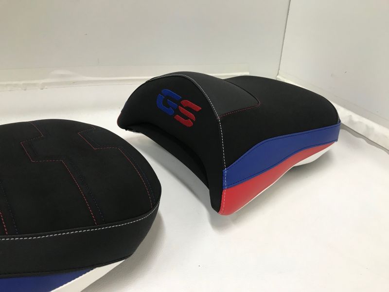 Bagster Sitzbank Ready Luxe BMW R1200GS/R1250GS Speciale Serie mit Gel (schwarz/blau,rot) 
